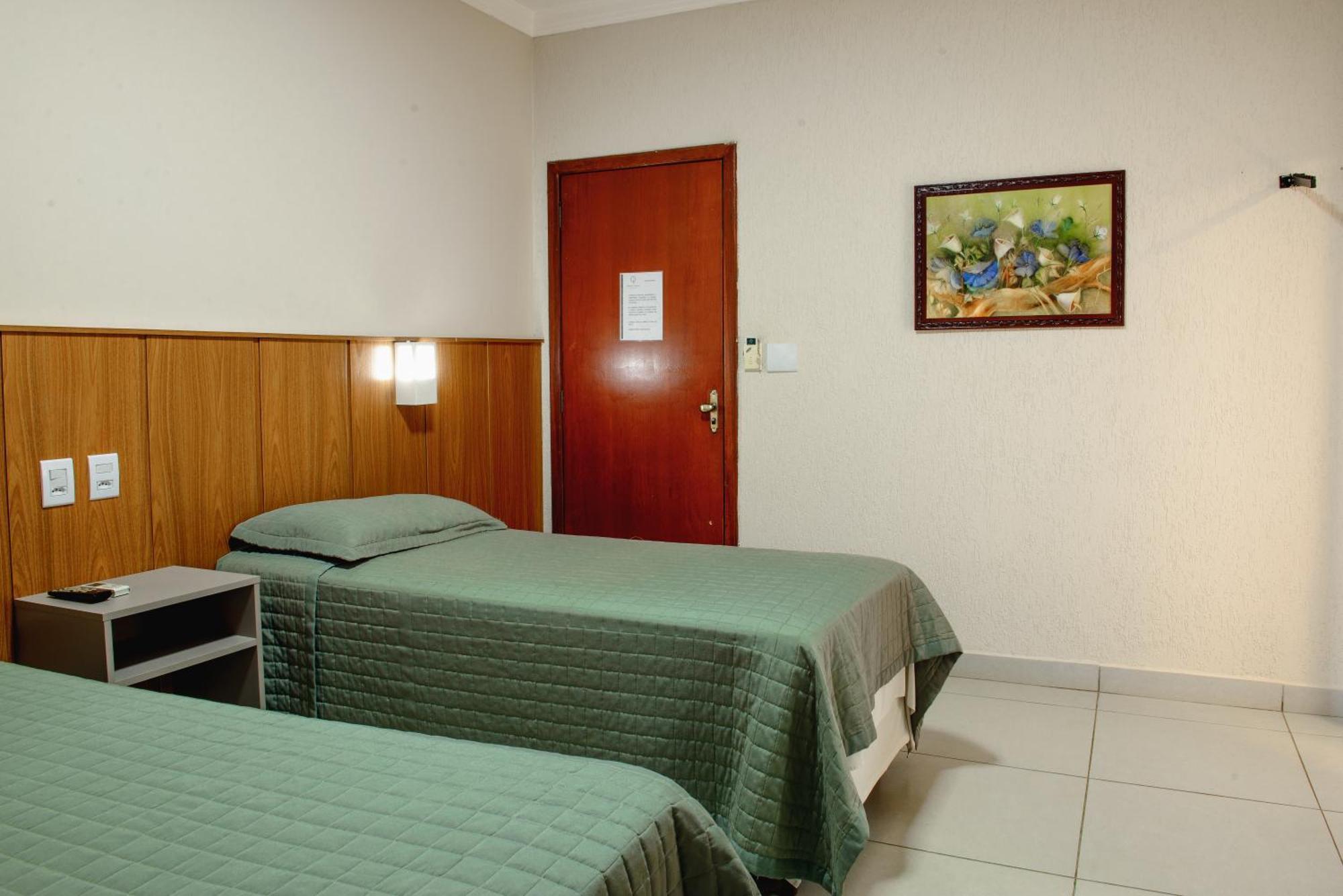 Hotel Trevo Cascavel Buitenkant foto